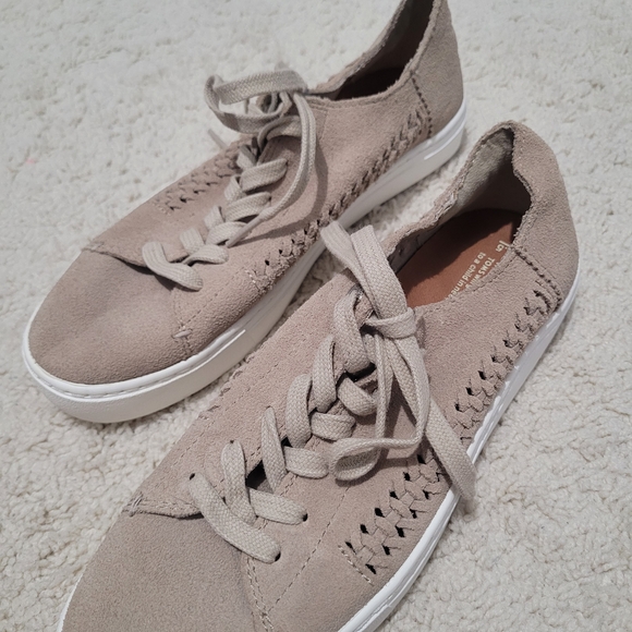 Toms Tan Sneakers Suede Low-Top Casual Size 6.5 - Picture 7 of 8